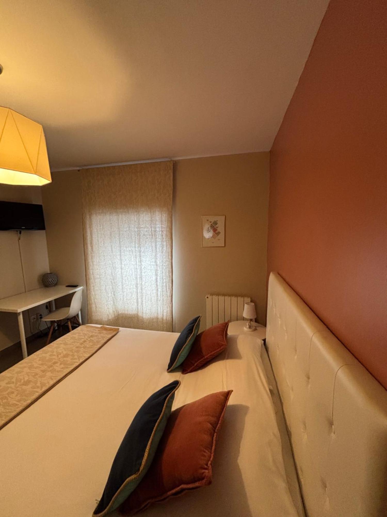 טאסן-לה-דמי-לון Demeure & Dependance - Chambres D'Hotes Depuis 2012 מראה חיצוני תמונה
