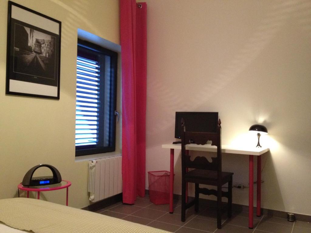 טאסן-לה-דמי-לון Demeure & Dependance - Chambres D'Hotes Depuis 2012 חדר תמונה